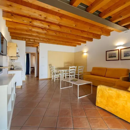 Aparthotel Ca Del Torri Del Benaco